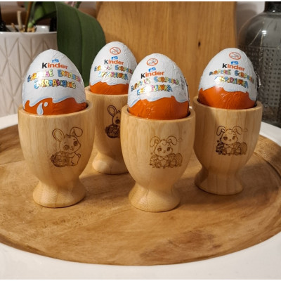 Coquetier " Pâques" en bois...